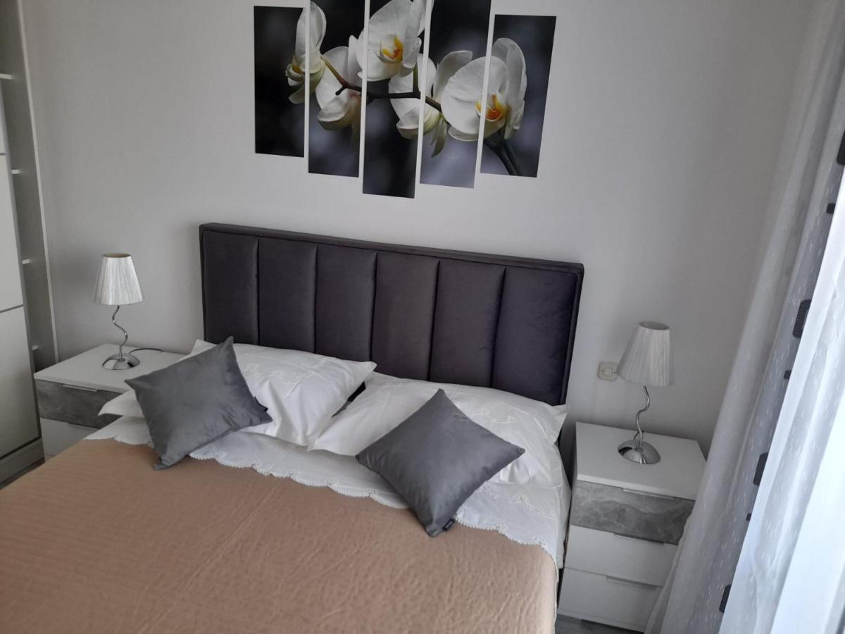 Apartman Lucy Hvar Town Exterior foto